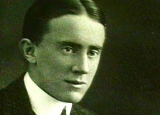 После смерти матери Толкина воспитывал священник